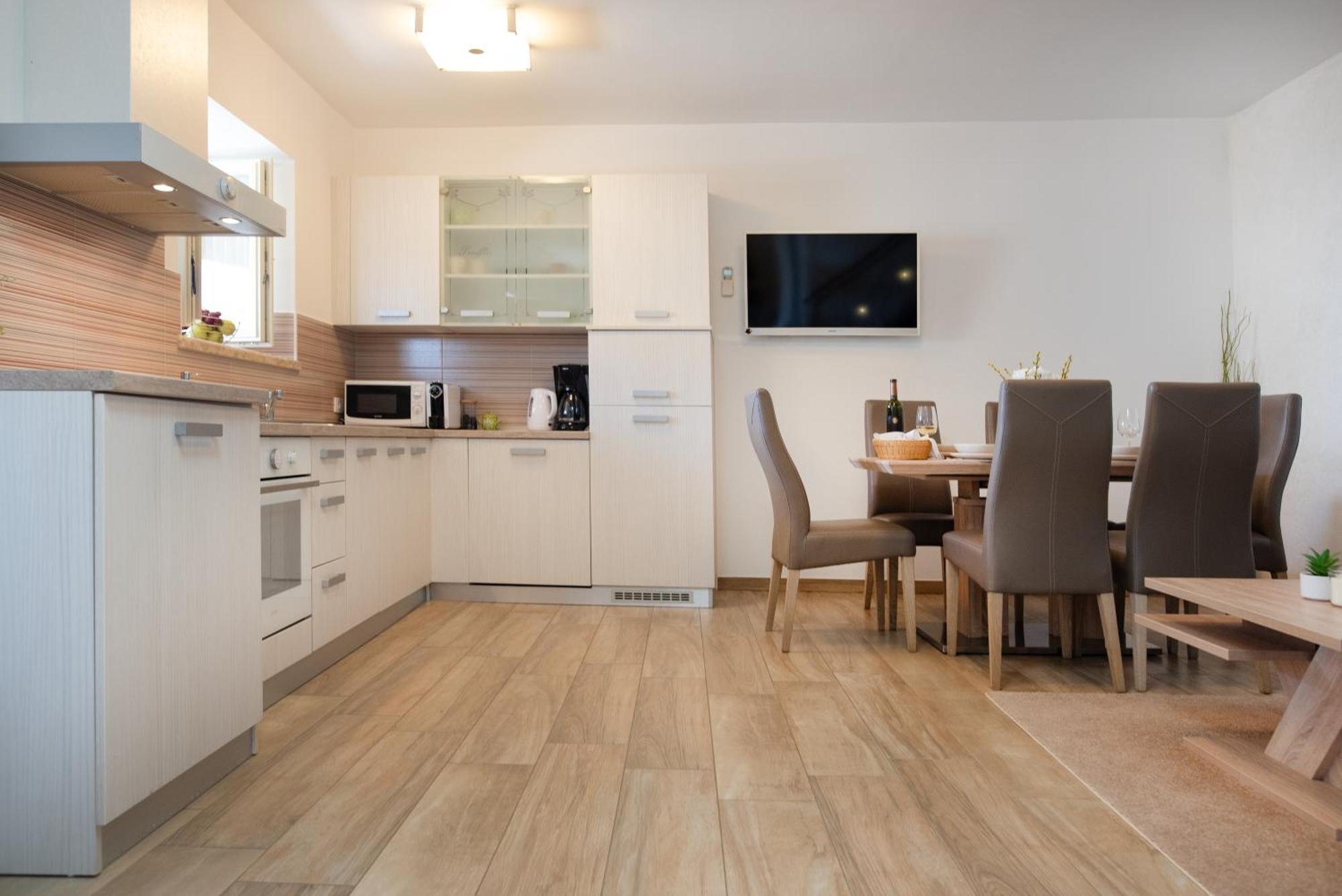 Апартаменты Truffle House Karlic Бузет Экстерьер фото