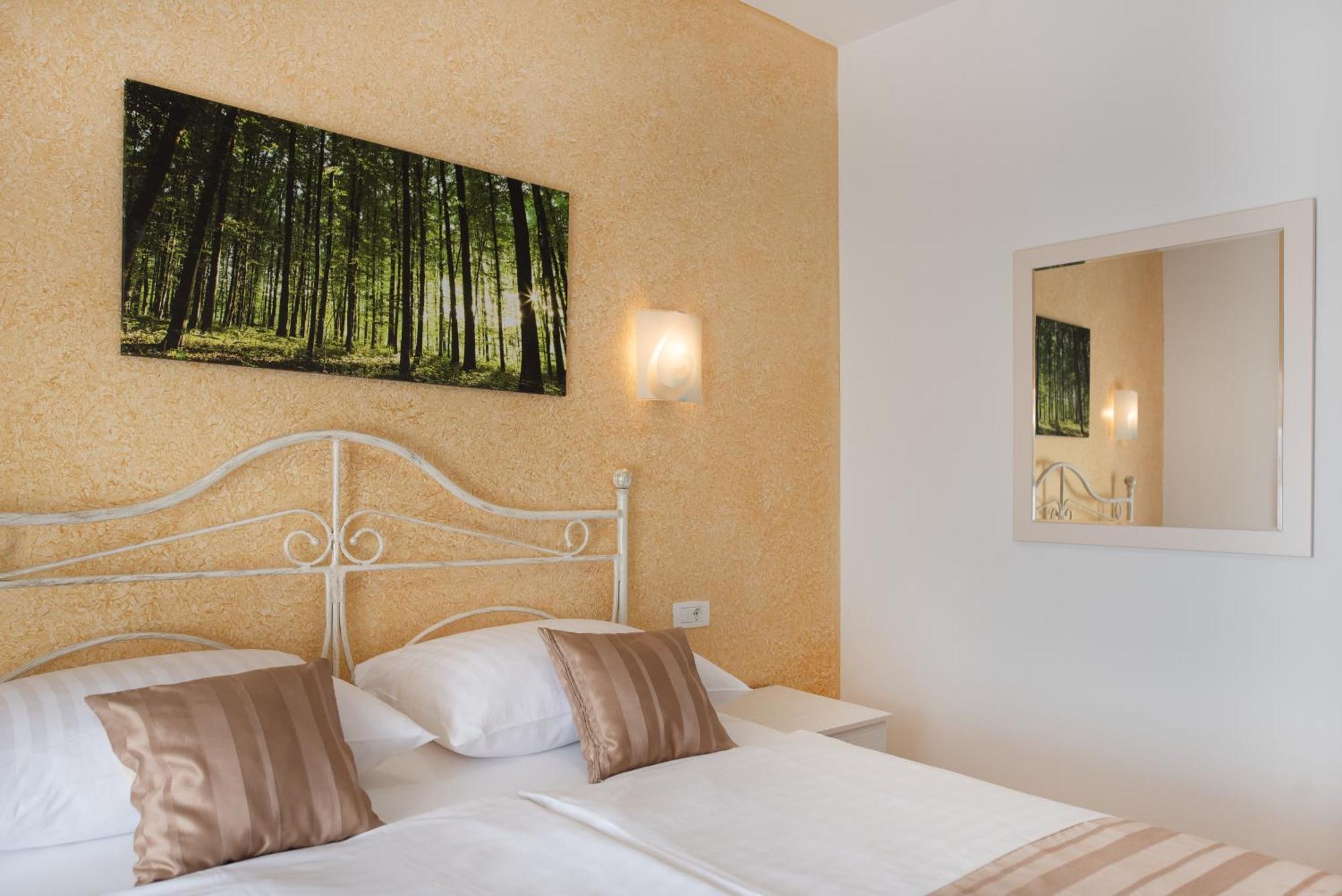 Апартаменты Truffle House Karlic Бузет Экстерьер фото